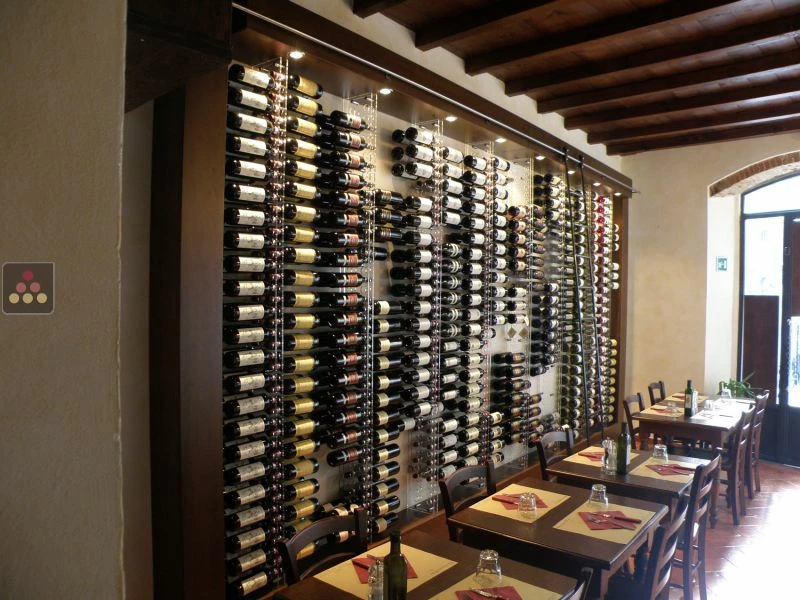 SOBRIO Support mural en plexiglas transparent pour 18 bouteilles 7 SOBRIO Support mural en plexiglas transparent pour 18 bouteilles – Image 5