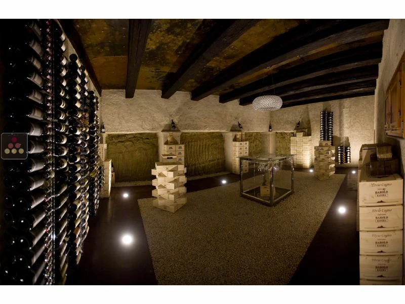 SOBRIO Support mural en plexiglas transparent pour 38 bouteilles (illumination LED optionnelle) 6 SOBRIO Support mural en plexiglas transparent pour 38 bouteilles (illumination LED optionnelle) – Image 4