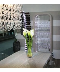 SOBRIO Support mural en plexiglas transparent pour 76 bouteilles (illumination LED optionnelle) -VISIORACK - magasin 3269 18452 800 600