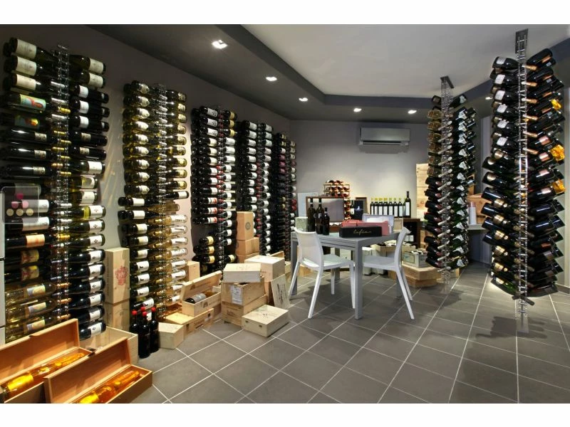 SOBRIO Support mural en plexiglas transparent pour 21 bouteilles de Champagne horizontales 4 SOBRIO Support mural en plexiglas transparent pour 21 bouteilles de Champagne horizontales – Image 2