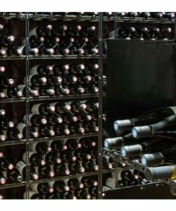 L'ATELIER du VIN 3 lots de rangements modulaires installés en U pour 1990 bouteilles - Fabrication Essential System -VISIORACK - magasin 8790 39016 800 600